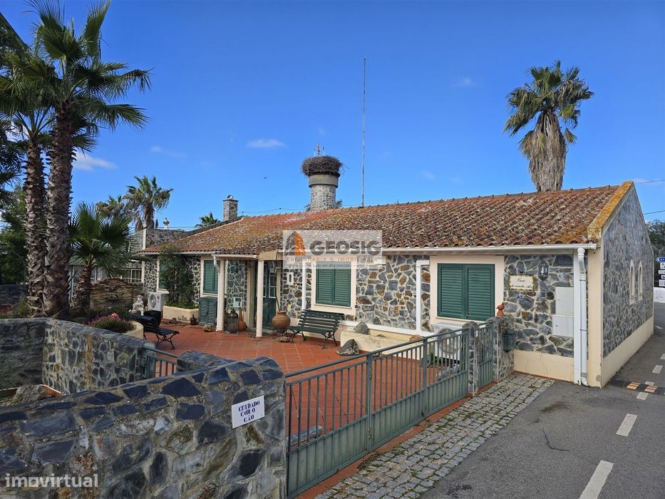 Moradia T4 Venda em São Miguel do Pinheiro, São Pedro de Solis e São S