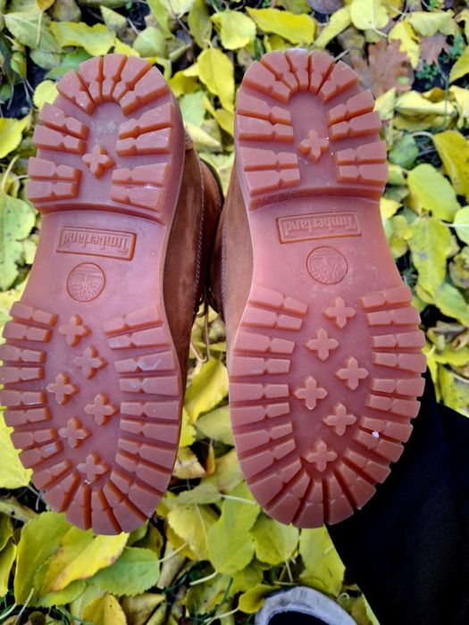 Продам оригінальні черевики Timberland в дуже гарному стані!
