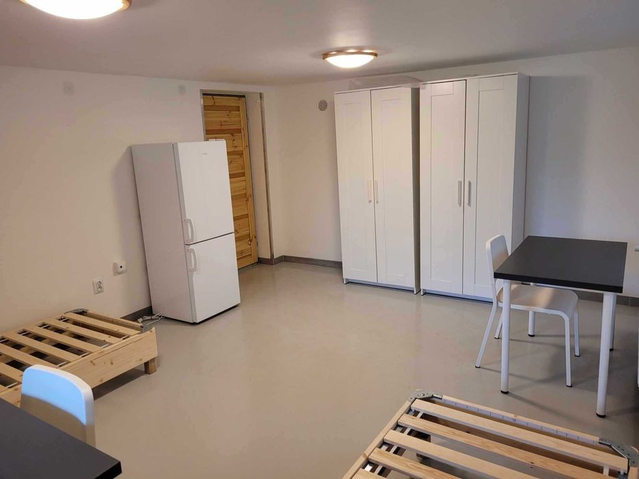 Posiadam do wynajęcia pokoje jedno i dwuosobowe