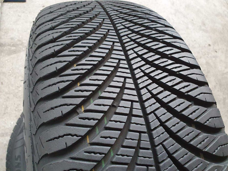 4x Goodyear Vector 4Seasons Gen 2  215/55r17  8mm