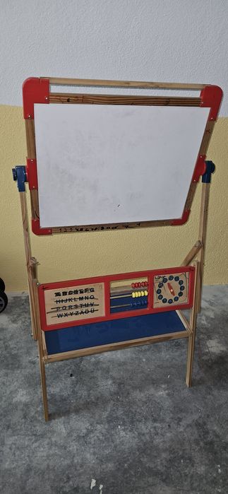 Mesa para criança winnie de pooh e placar