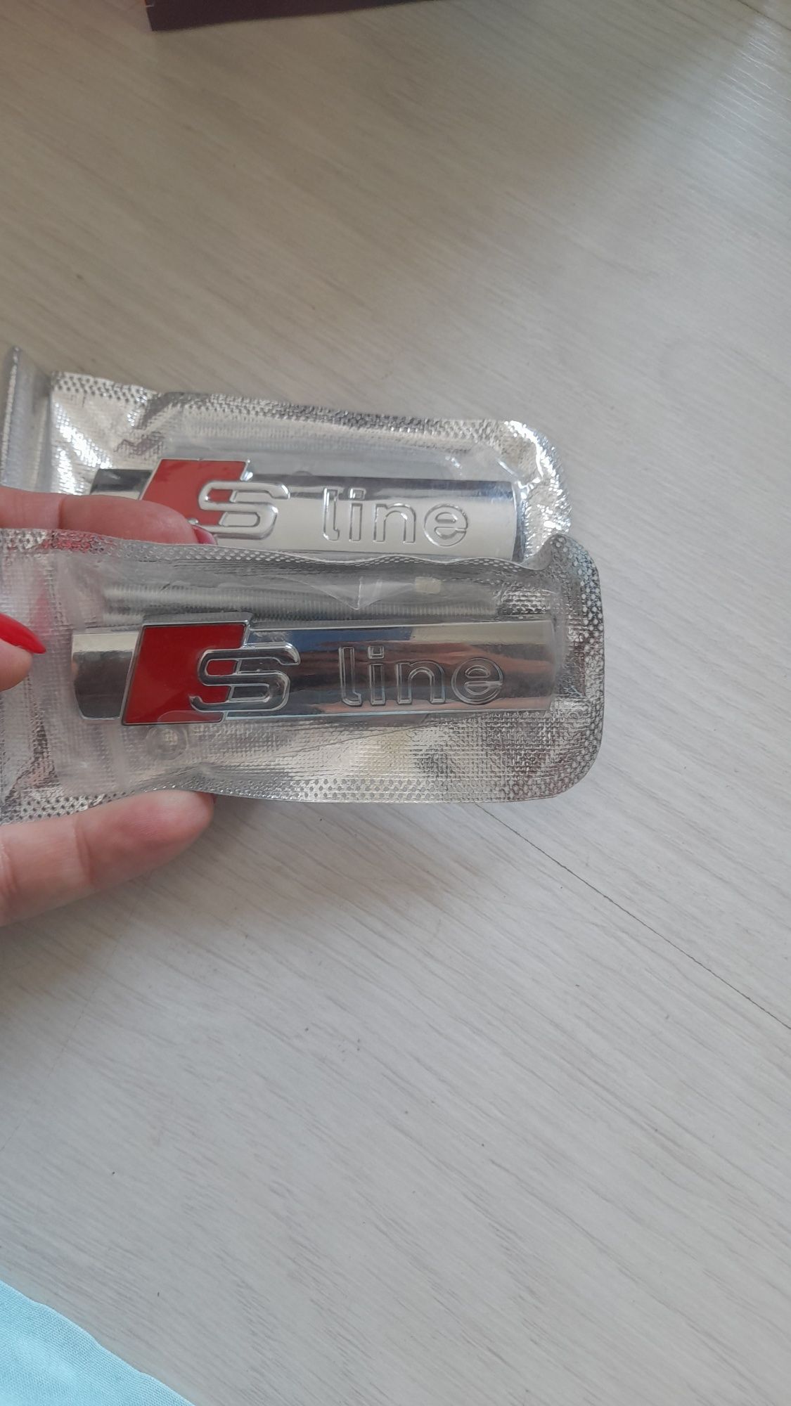 Audi Sline Logo Emblemat na błotnik klapę przyklejany 8,8/2,0cm