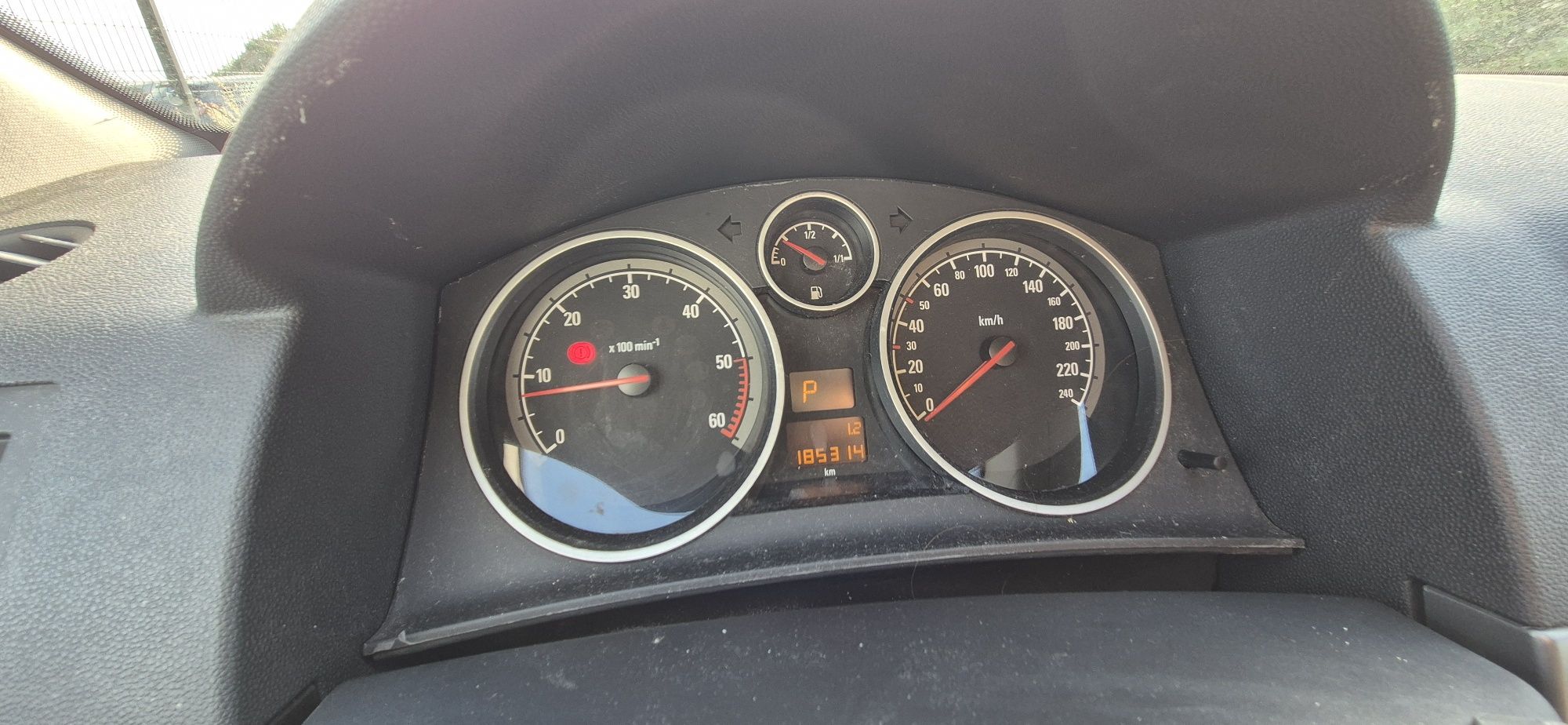 Opel Astra 1.9 cdti automat