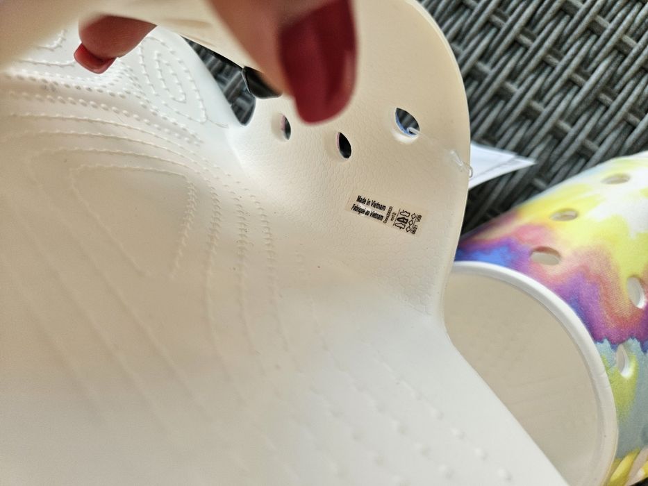 зручні шльопки Crocs Tie-Dye Graphic, White/Mult
 m10 m12 m13