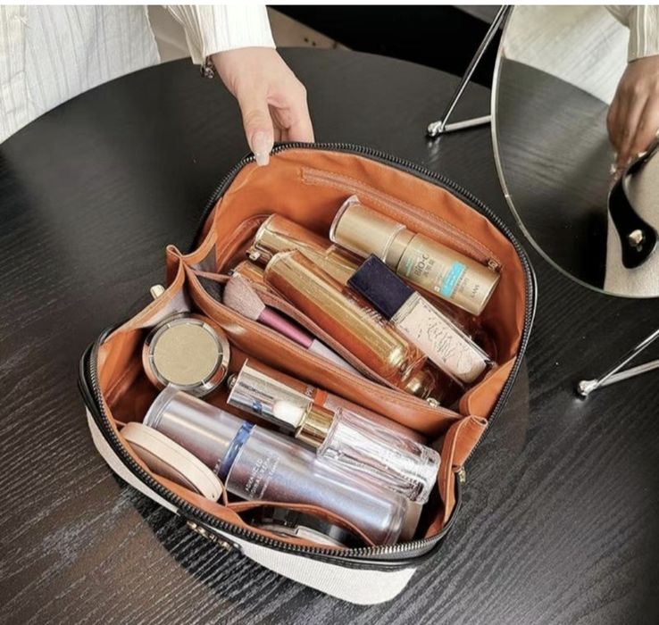 Косметичка кейс 24 см