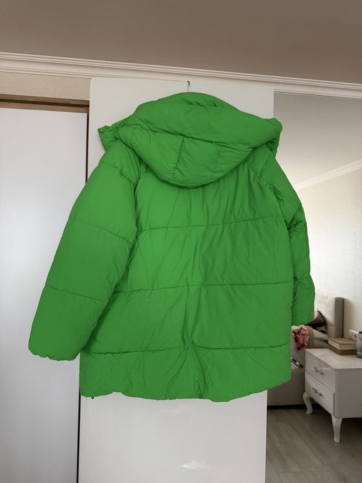 Продаю пуховик зара