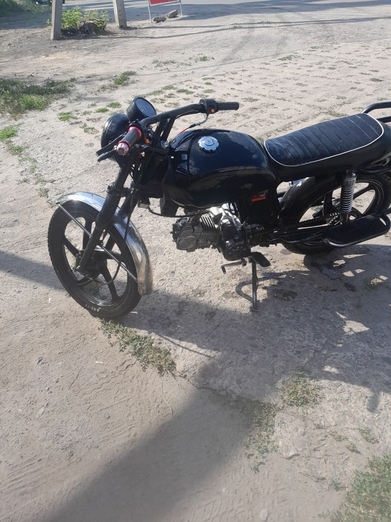Продам мустанг 125