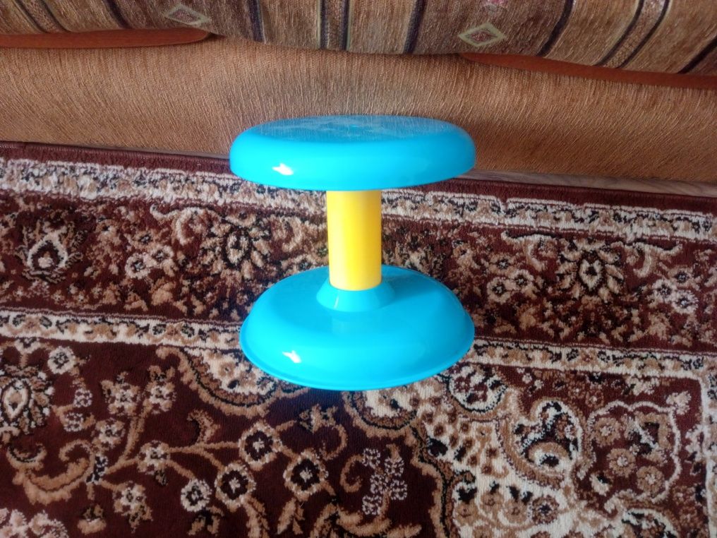 Dickie toys- Siedzik taborecik dla dziecka 1-2 L.
