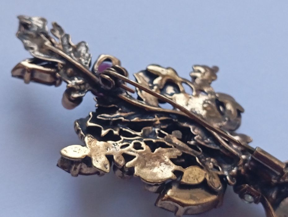 Брошь  Букет Alcozer & J, Италия , позолота, коралл, рубин, стразы.