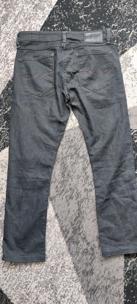 Jack & Jones 30/30 czarne jeans