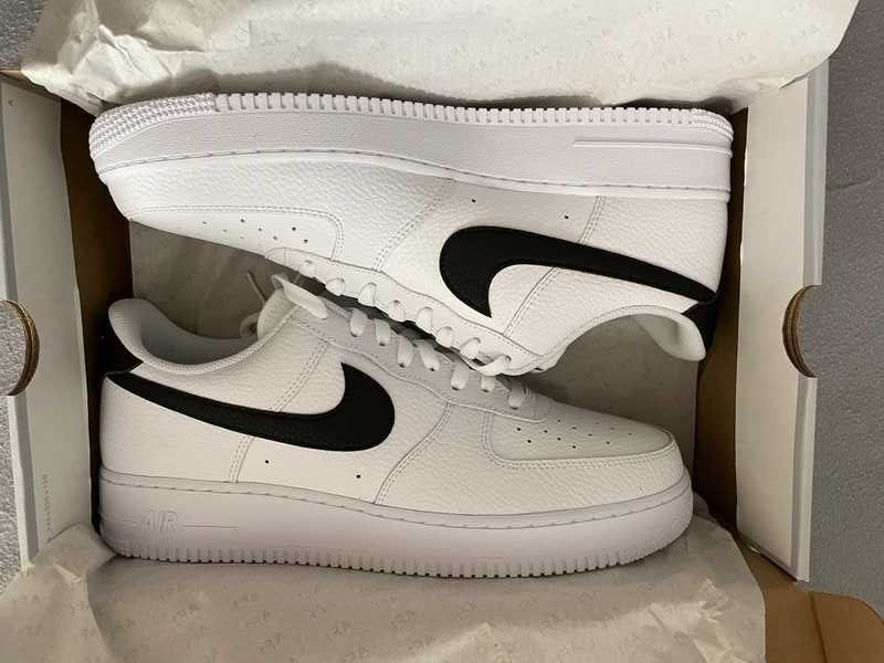 Nowe oryginalne buty Nike Air Force 1 07 R:40.5-45