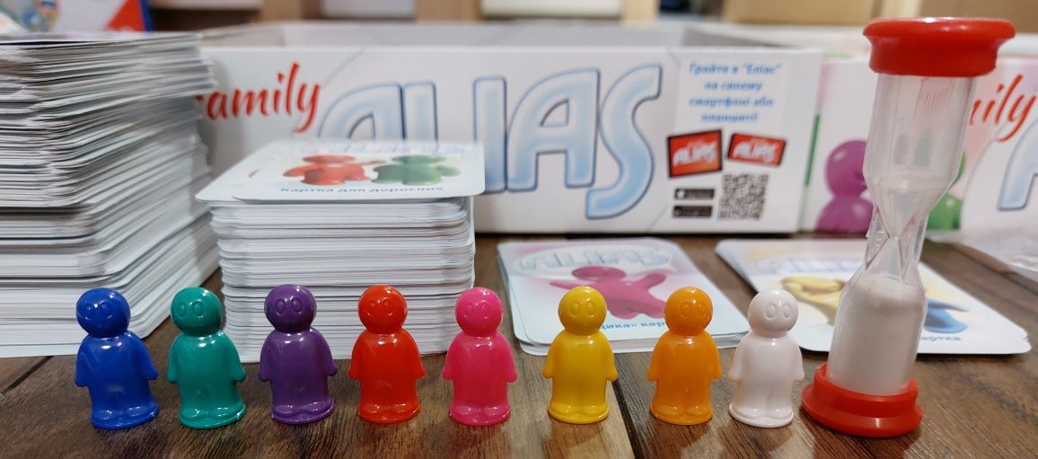 Настольная игра Family Alias, полный комплект