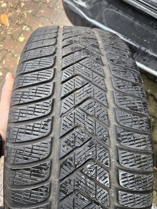 Opony Zimowe Pirelli Scorpion 255.60.18 112H