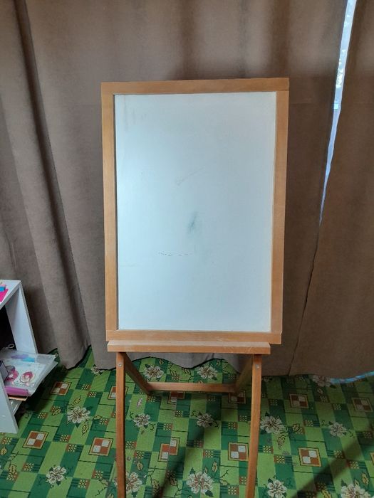 Продам мольберт якість