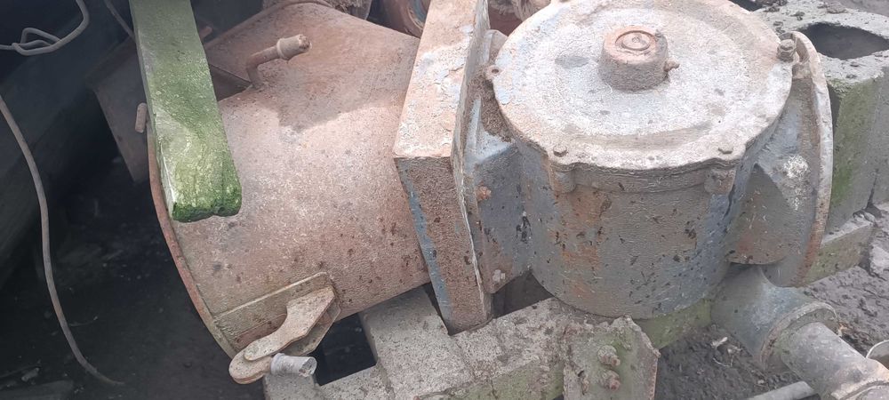 Штани на ДКУ Українка