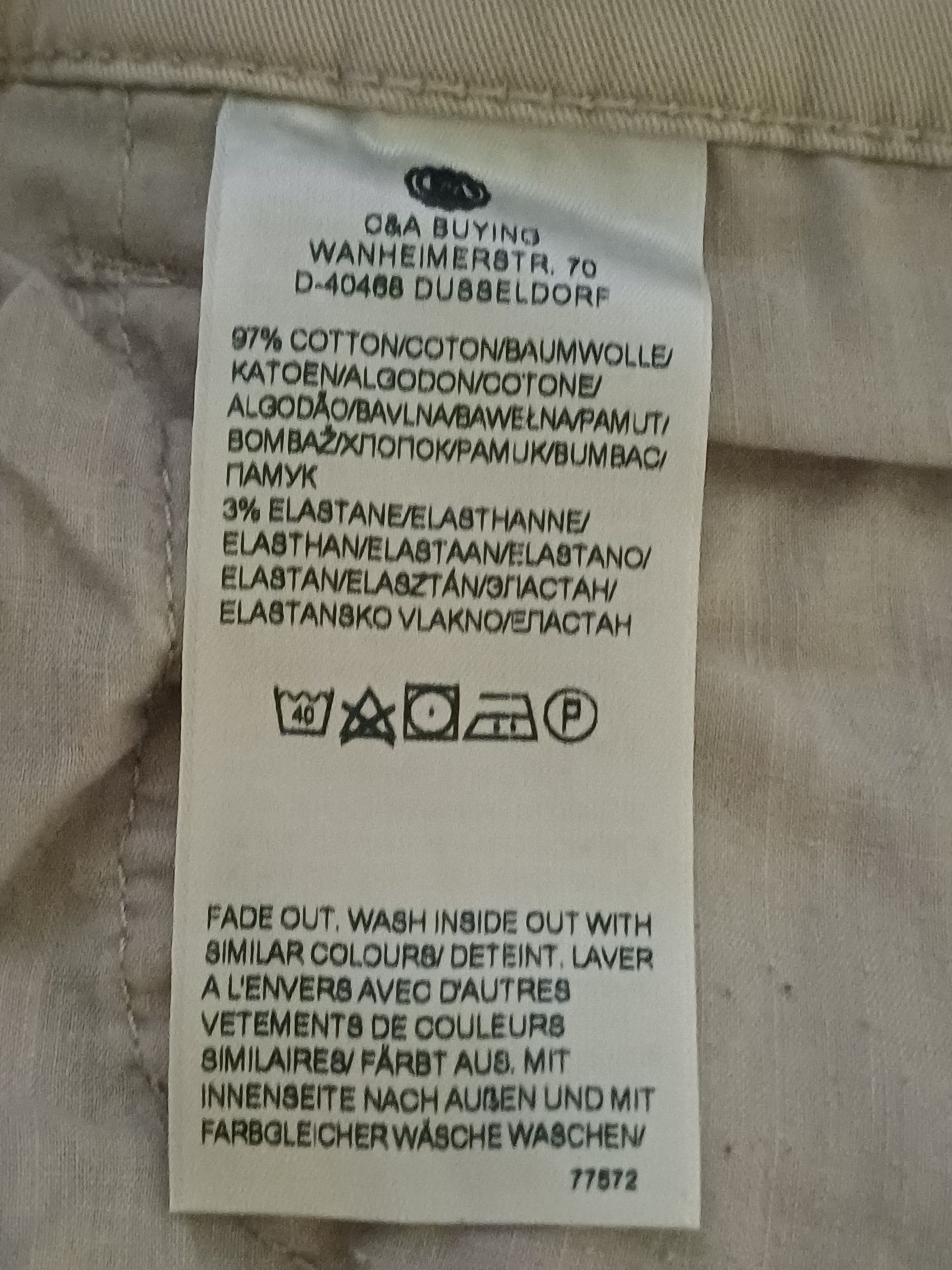 Męskie spodnie marki C&A