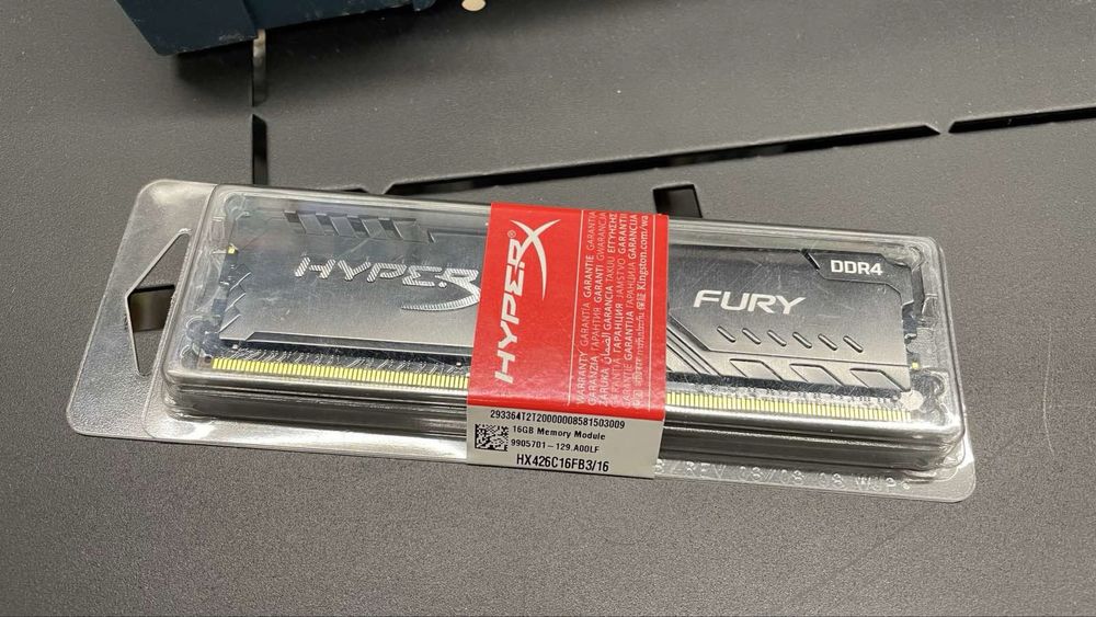 Оперативна пам'ять KINGSTON HX426C16FB3/16