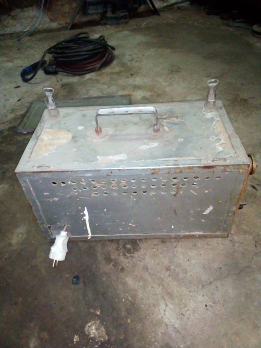 Зварювальний саморобний апарат.