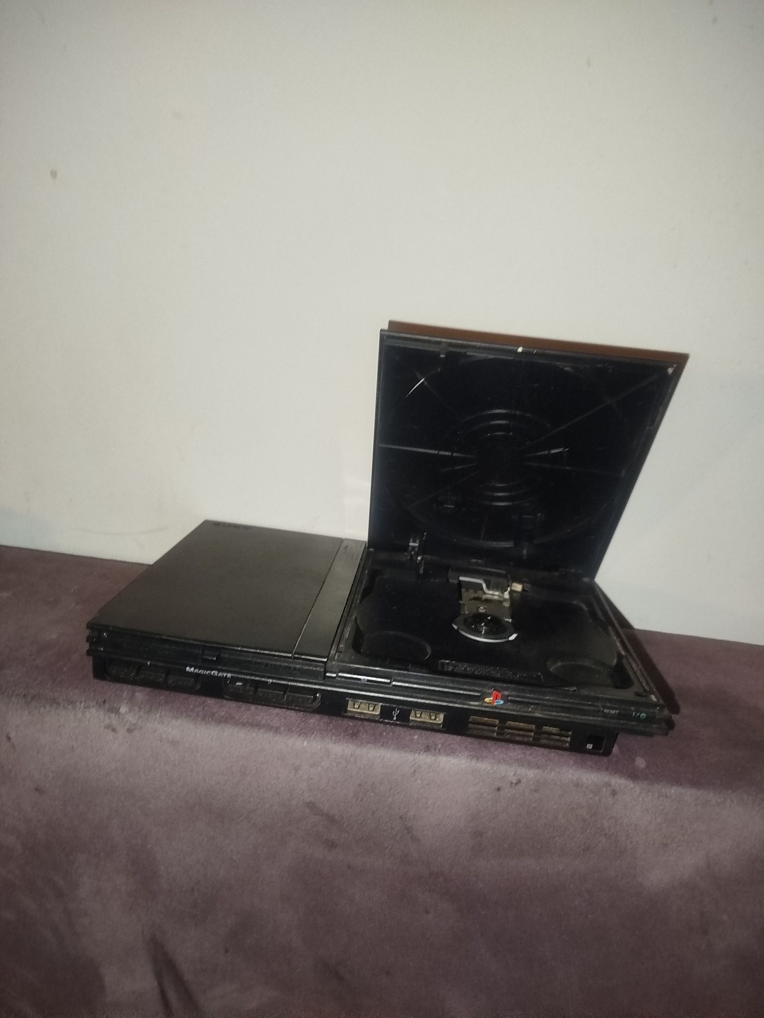 Sony PlayStation 2 slim