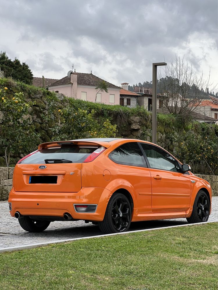 Ford Focus ST 2.5 Turbo