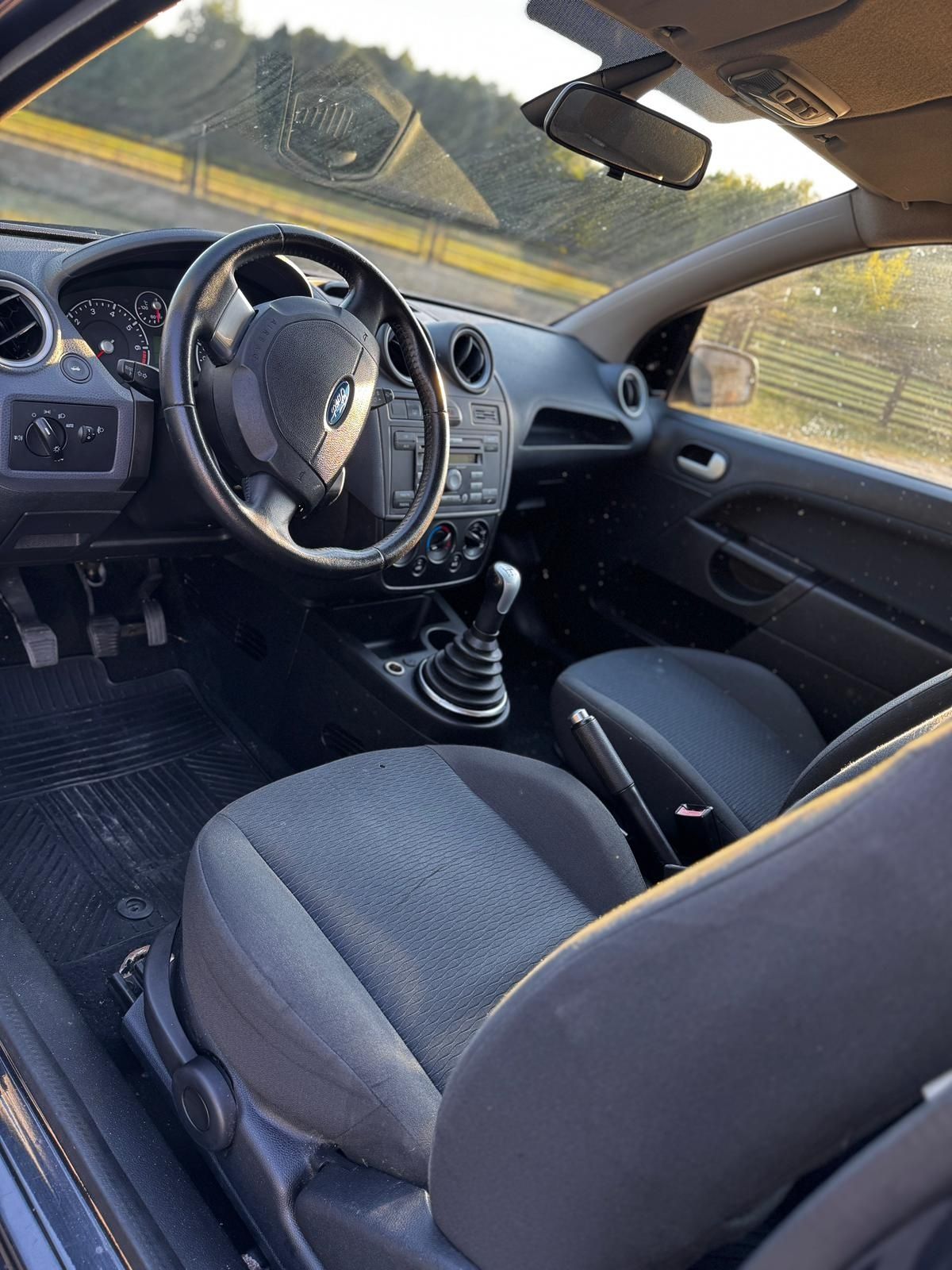 Ford fiesta mk6 1.4 benzyna