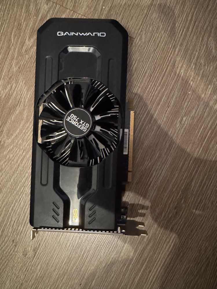 Karta graficzna Gainward GTX 750 2GB GDDR5 – HDMI/DVI/VGA – sprawna