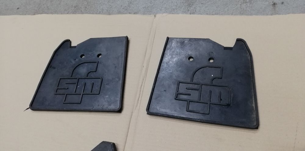 Fiat 126p chlapacze FSM oryginał Stomil Sanok