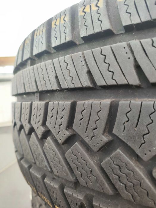 Opony zimowe 2x205/55/17 Ovation 15r 7,5