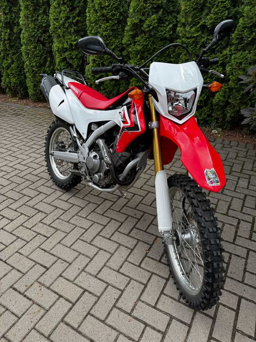 Honda CRF 250L  2014- użytkowana przez motocyklistkę - zarejestrowana