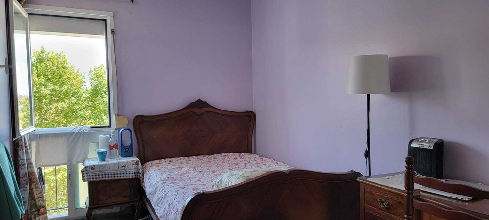 QUARTO para uma pessoa 350€+150€ caução.