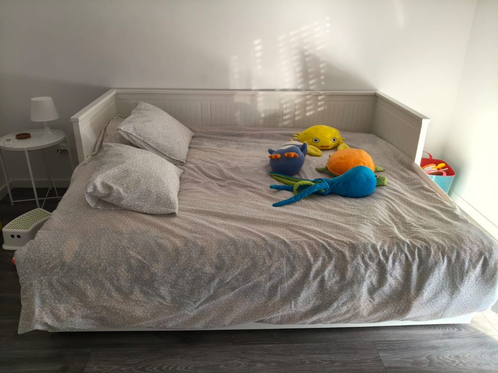 Cama hemnes -IKEA COM 3 gavetões