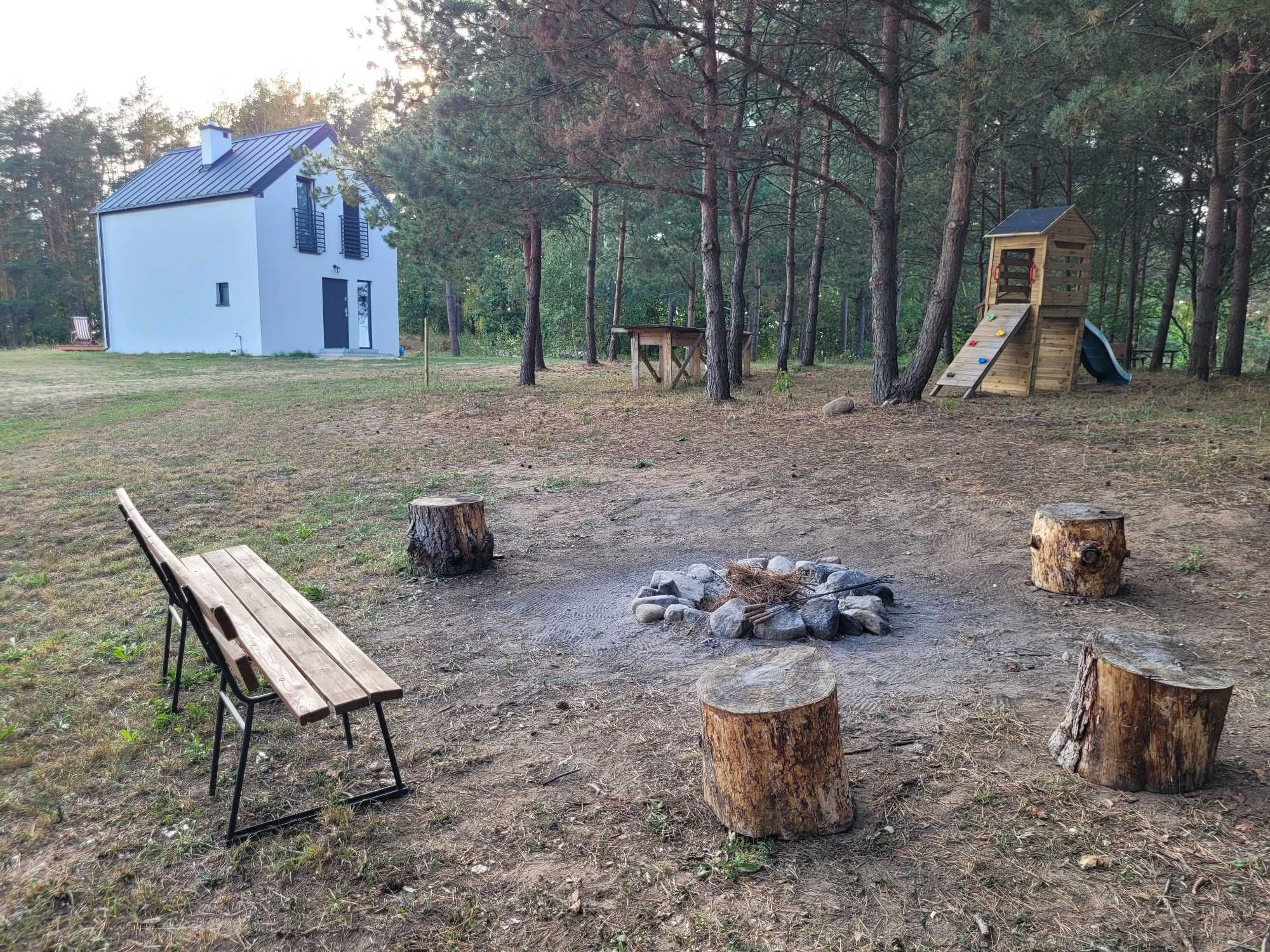 Domki Ryn Mikołajki Mazury jezioro i las