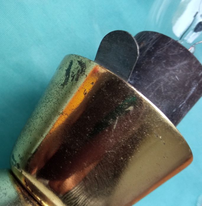 Lampka porcelanowa PRL- POLAM z motywem miłość wiedeńska.