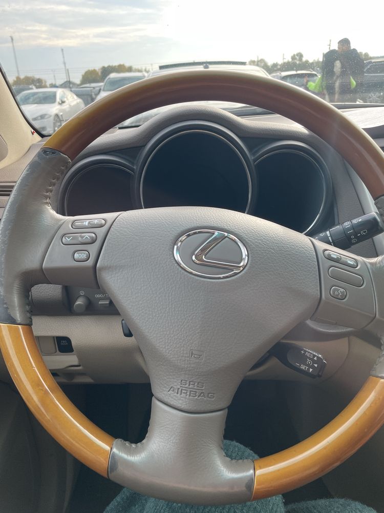 Lexus RX 350 чорний продаж/обмін
