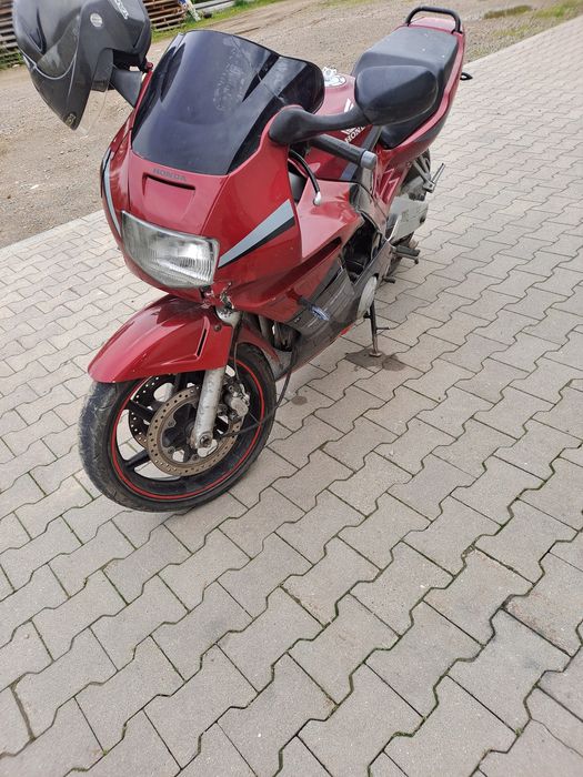 Honda 600 zarejestrowany