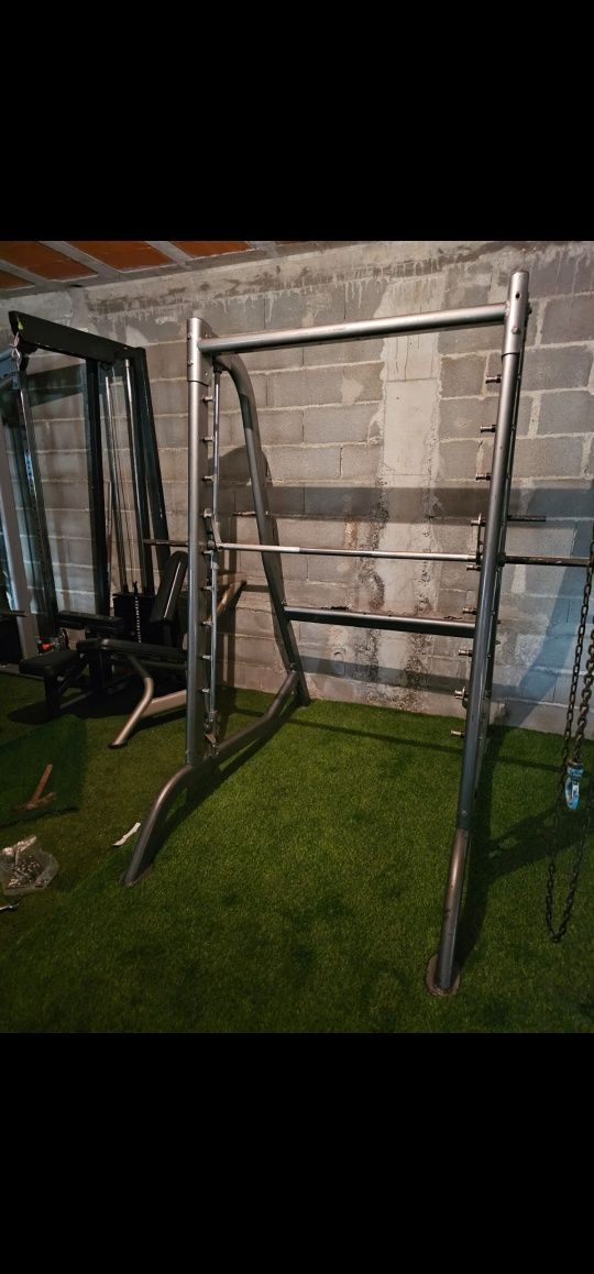 -Smith Machine (barra guiada)