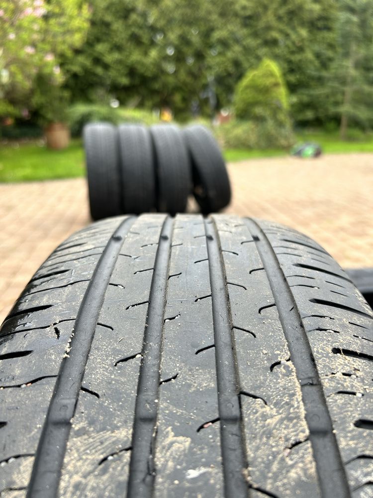 Opony 215/65 r17 komplet Continental suv