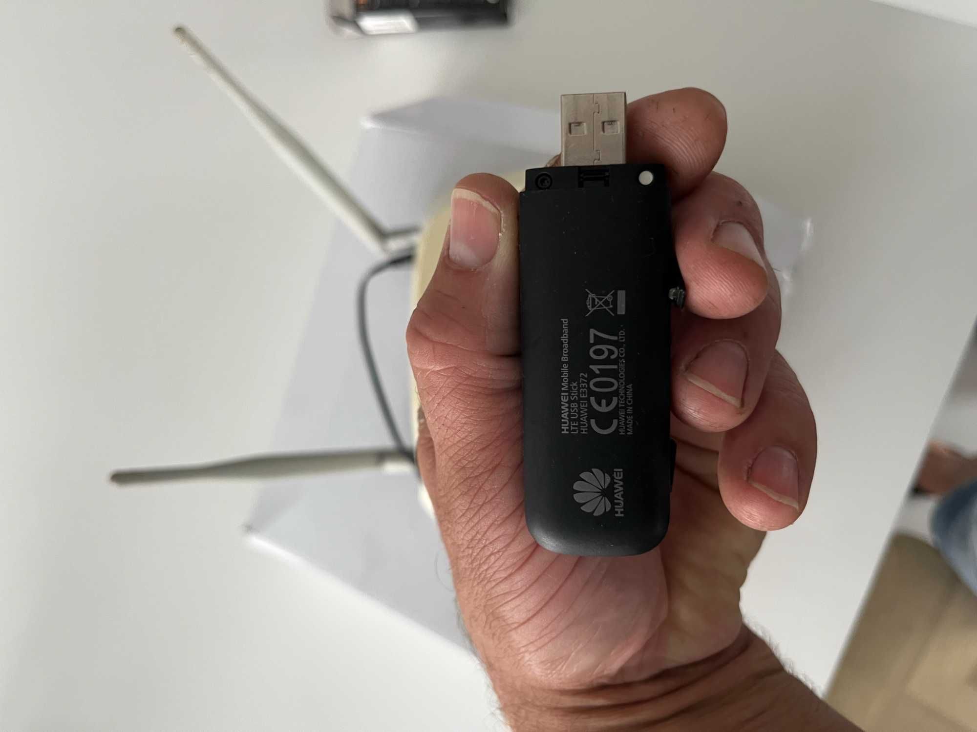 router tp-link TL-MR3420+  MODEM USB LTE HUAWEI E3372