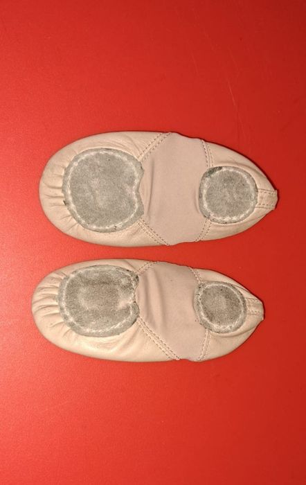 Calçado Ballet Meia-ponta em Couro Sola dividida -tam. 26(16cm)