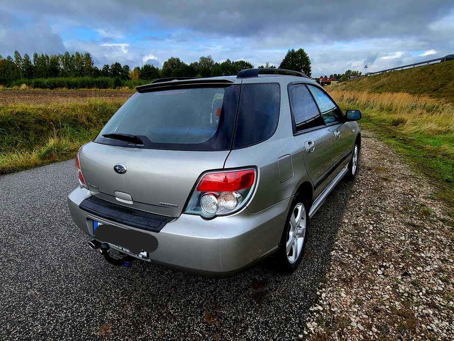 SUBARU IMPREZA 2.0 B automat skóra klima grz.fotele hak 4x4 SUPER STAN