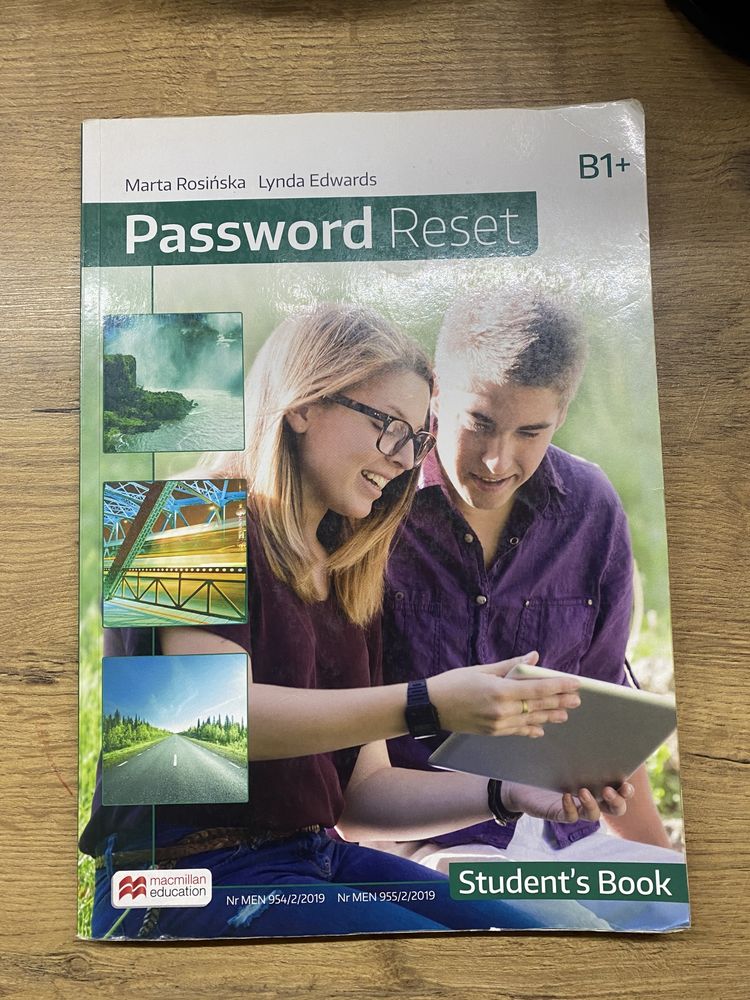 Podręcznik do języka angielskiego Password reset B1+