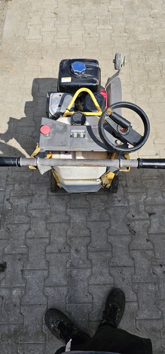 Piła do asfaltu piła do betnu Husqvarna FS400LV  Piła jezdna