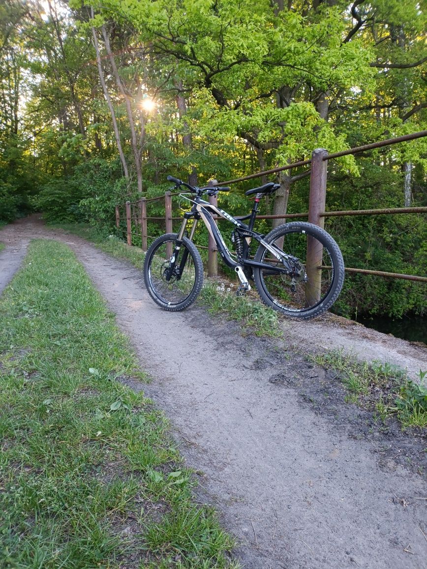Sprzedam rower trek scratch 8 rozmiar M.