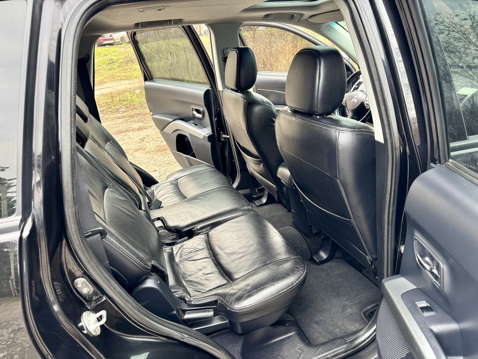 Продам Mitsubishi Outlander XL