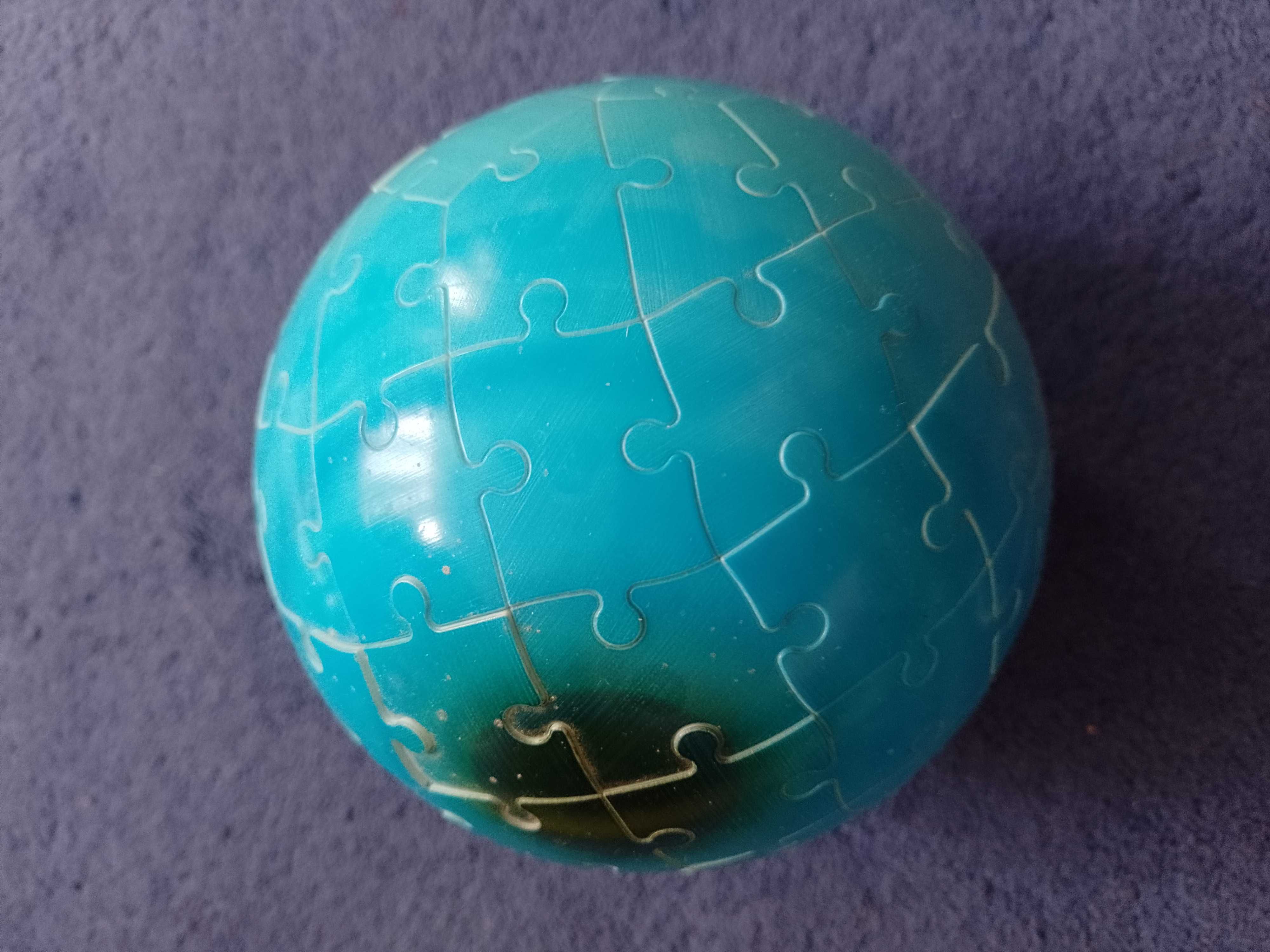 Okrągłe puzzle 3D planety