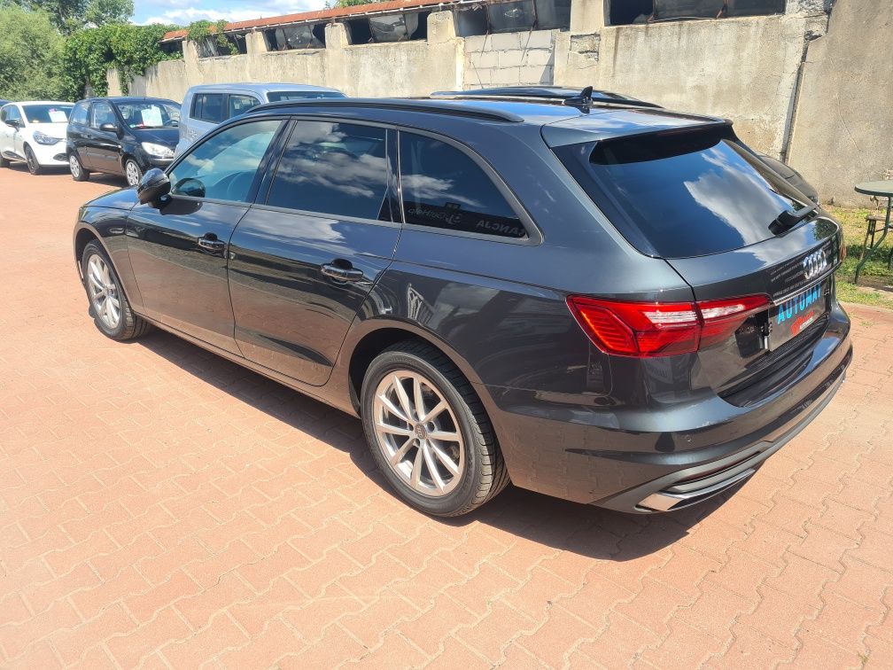 Audi A4 / 2023 / 2.0 150 ps / Benzyna / Niski Przebieg / Automat /