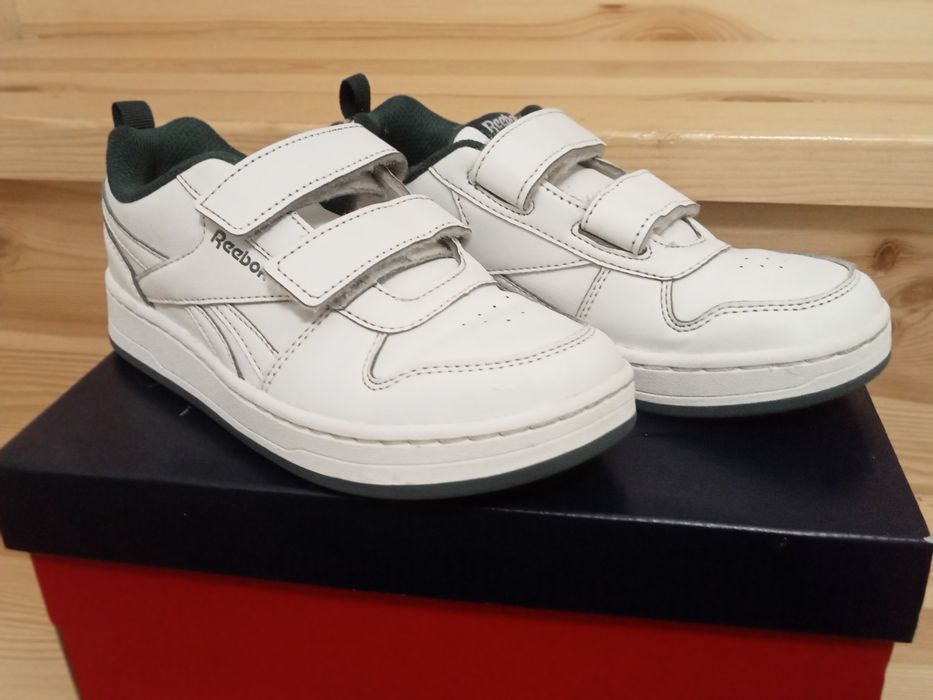 Buty chłopięce  Reebok rozmiar .32