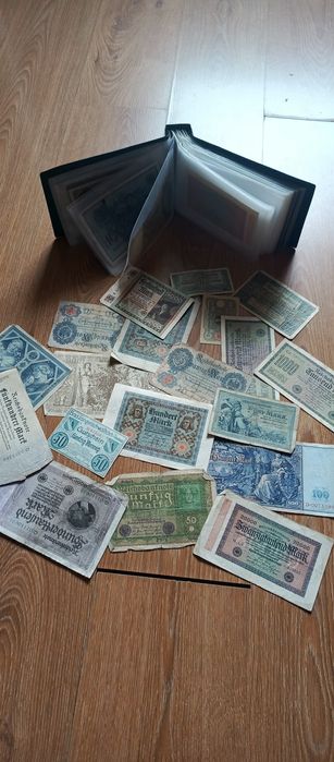 Zestaw banknotów z klaserem