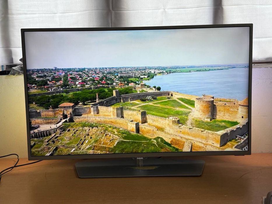Телевізор Philips — 43”, 4K UHD, Smart TV