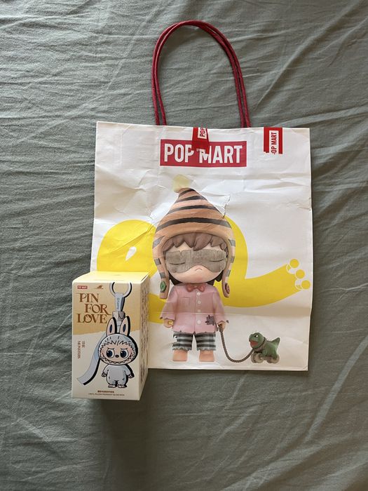 Labubu original Pin for love-POPMART